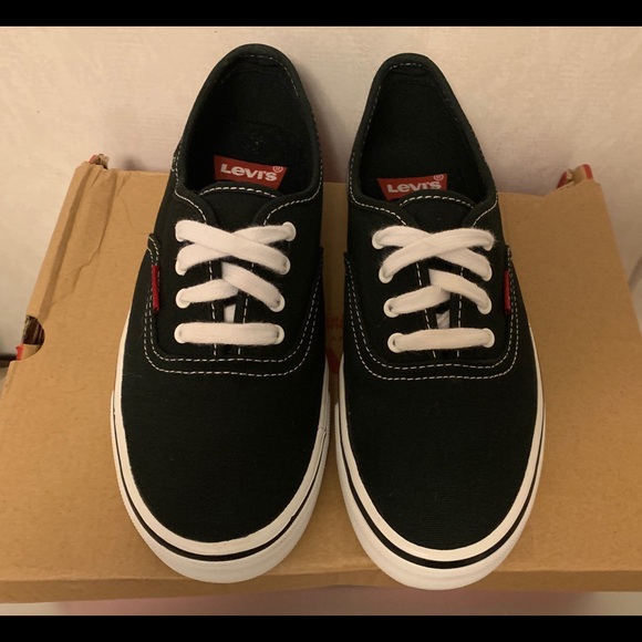 Levi’s women shoes sz 6.5-Jr. Size 5 - Picture 3 of 6